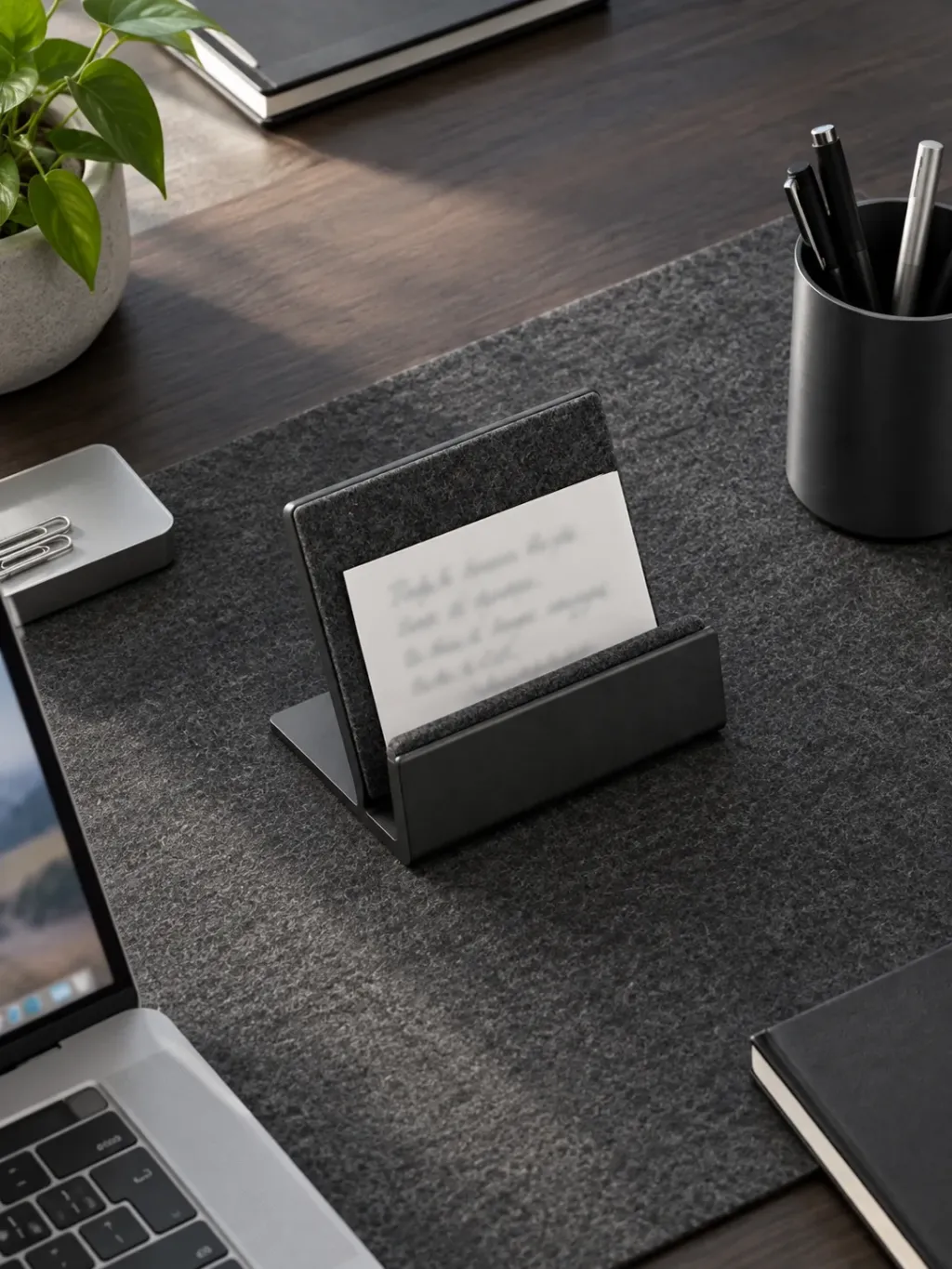 Note Stand 2×1 in use on a desk